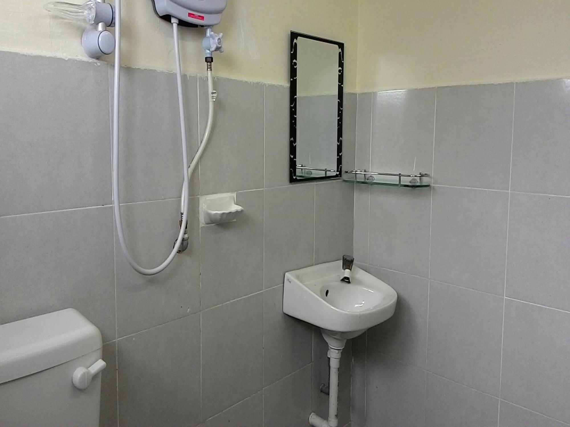 Cityscape Lodge - Penginapan Bajet Yang Mudah, Selesa & Selamat Dengan Wifi Dan Parkir Percuma Serta Layanan Mesra Tambah Servis Memuaskan Лумут Экстерьер фото