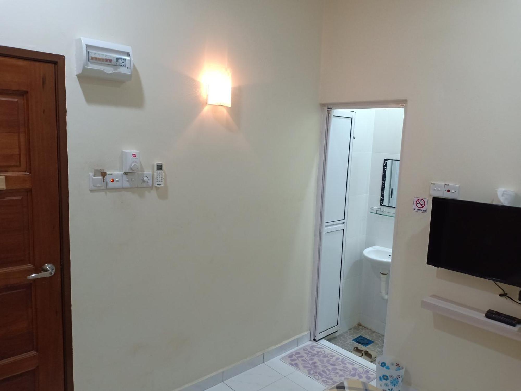 Cityscape Lodge - Penginapan Bajet Yang Mudah, Selesa & Selamat Dengan Wifi Dan Parkir Percuma Serta Layanan Mesra Tambah Servis Memuaskan Лумут Экстерьер фото